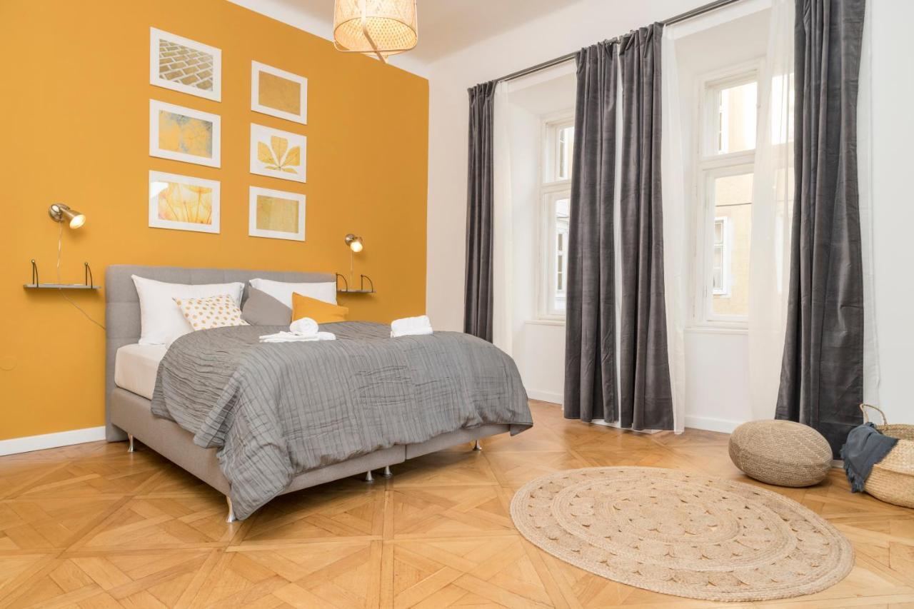 Luxury Suites Mariahilf Wina Bagian luar foto